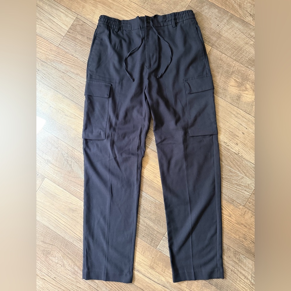 H&M Men’s Navy Cargo Pants with Drawstring Waist. Size Small